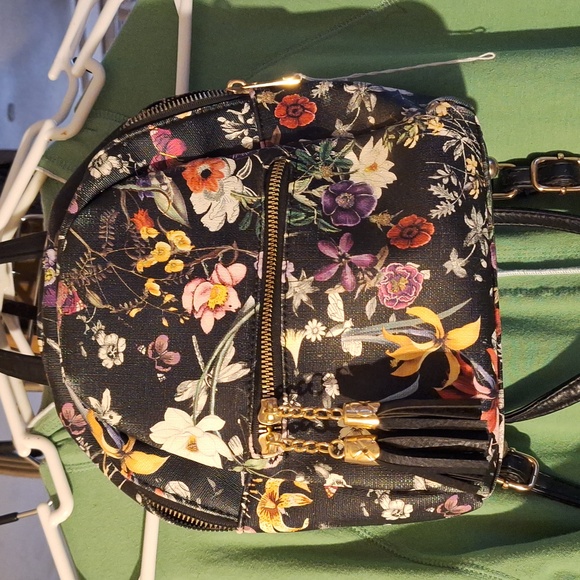 Small backpack - Picture 1 of 4